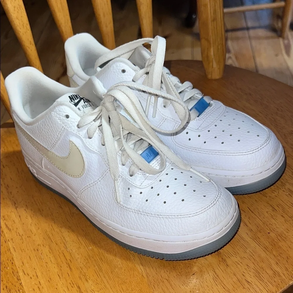 Nike Air Force Size 7.5 - Nike Air Force 1 Low UV Reactive Swoosh Women’s